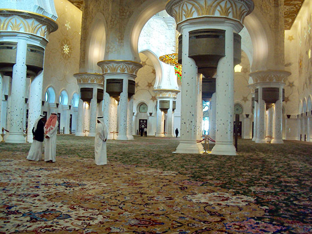 Sheikh-zayed-mosque-worlds-largest-carpet - Y O K O M E S H I I | A ...